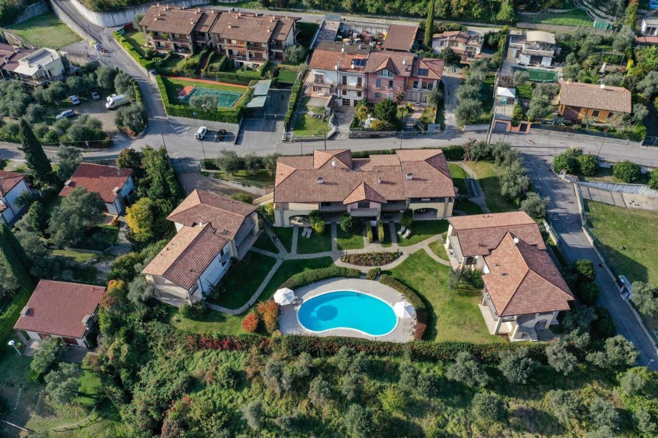 Апартаменти 6 Happiness Тосколано-Мадерно Екстер'єр фото